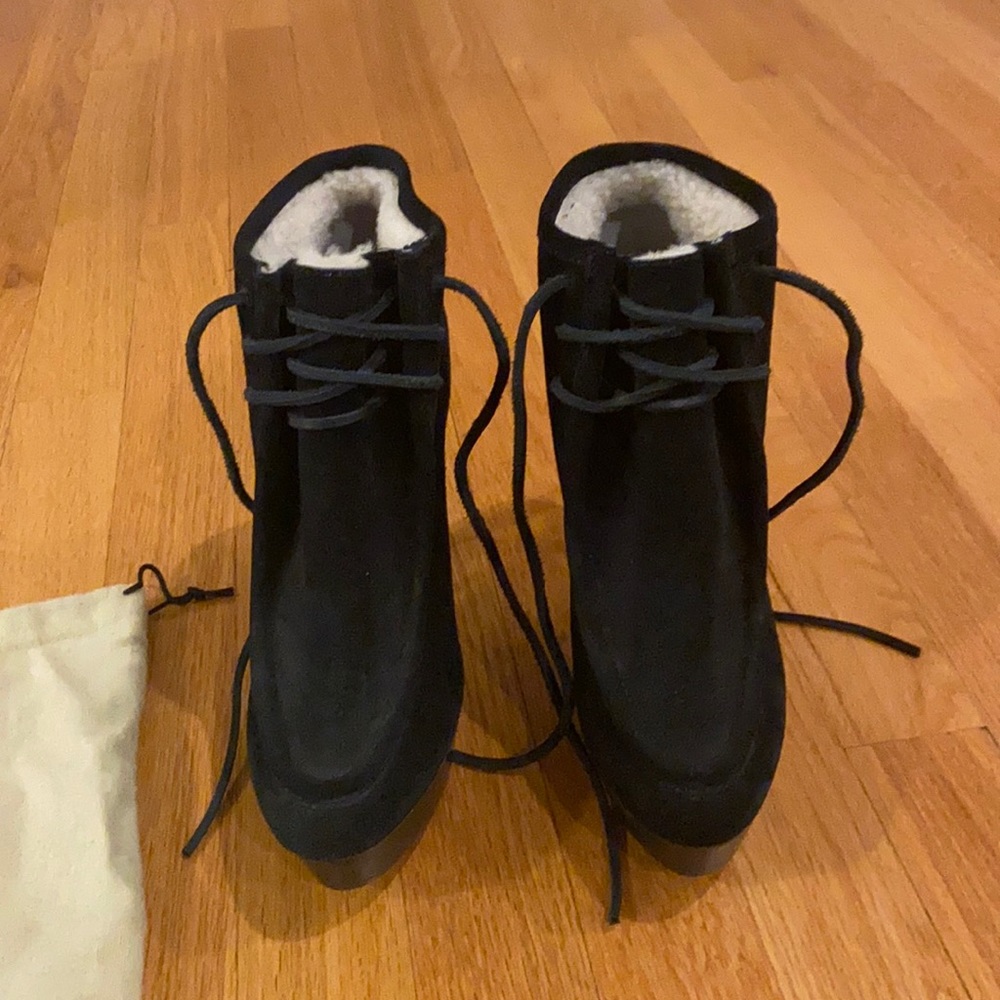 women’s black Burberry heels